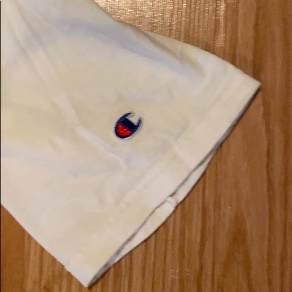 Champion large t-shirt - Picture 2 of 3